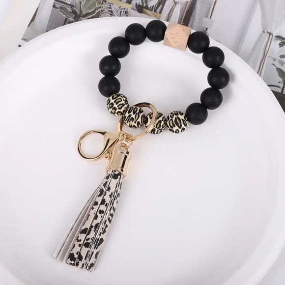 Accessories - Keyring leopard beaded bracelet